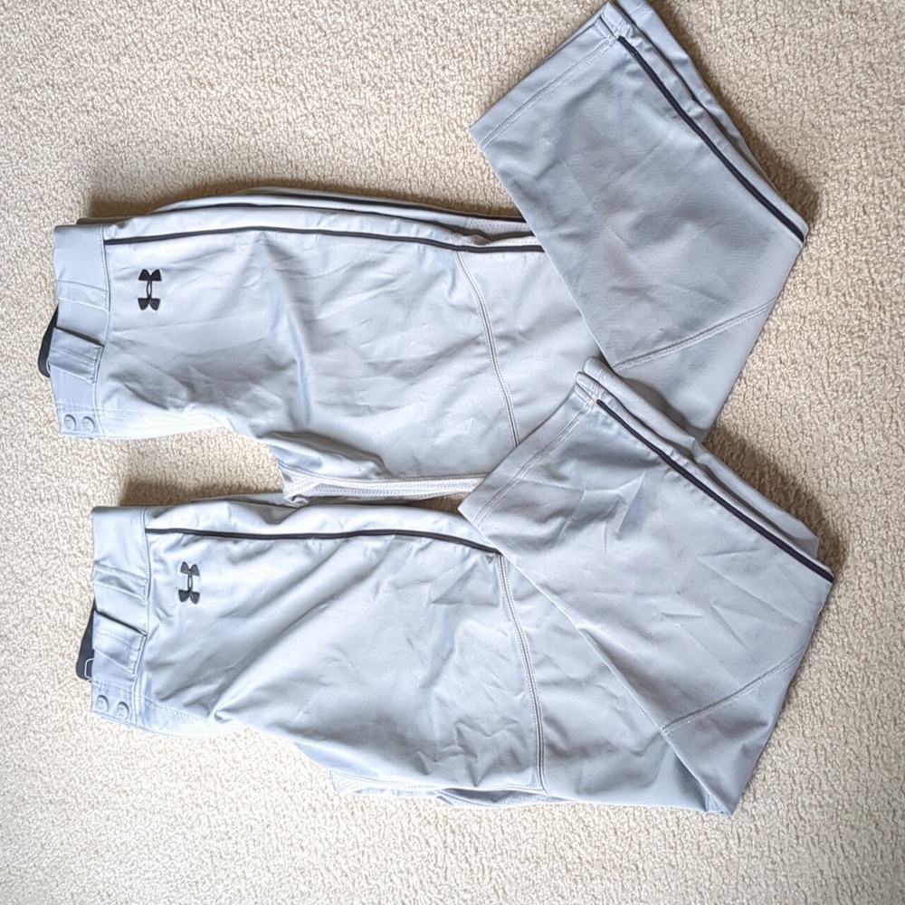 Men's medium Under Armour baseball pants
